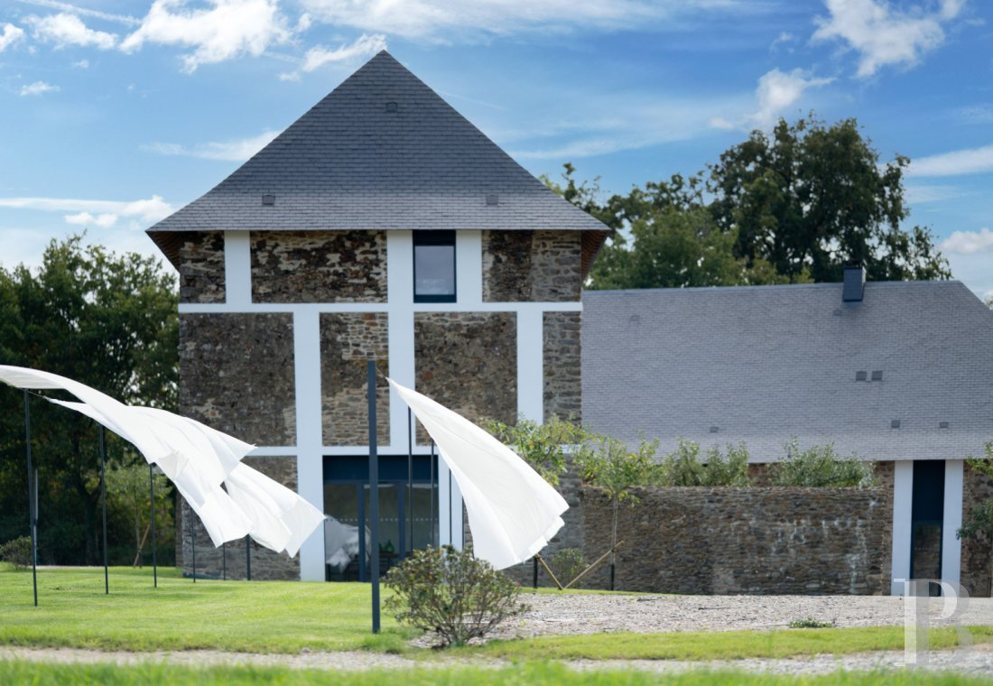 En Mayenne, au sud de Laval, un ancien établissement de blanchissage dans un domaine de 180 hectares - photo  n°5